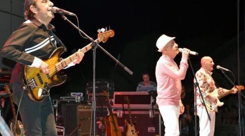 Mf&ouml; Marmarislileri Coşturdu