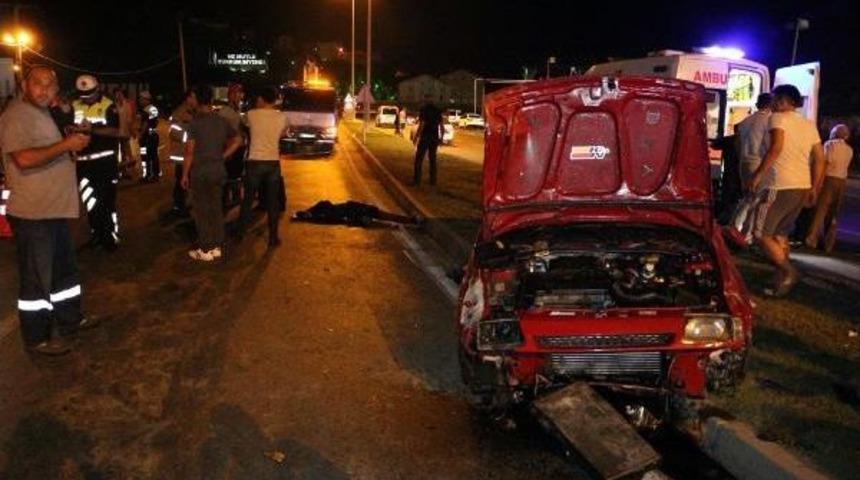 Zonguldak'ta Kaza Yapan Otomobilden Fırlayan Genç Öldü