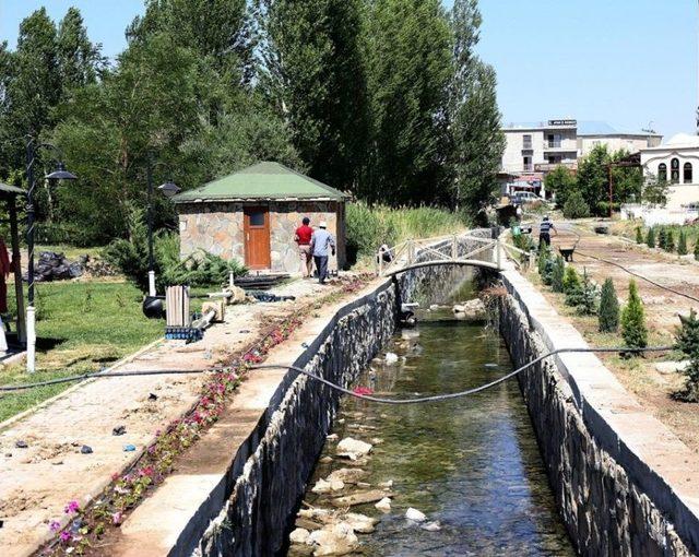 Gürpınar’da Yeşillendirme Çalışması