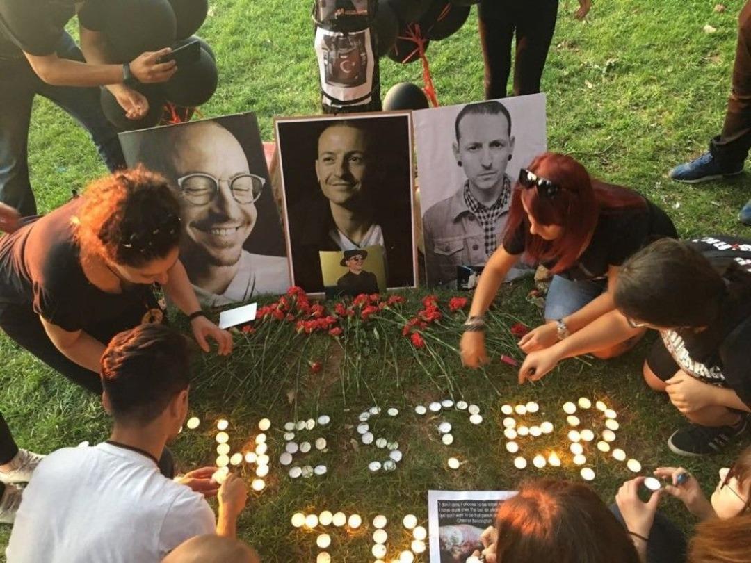 (&ouml;zel Haber) Linkin Park T&uuml;rkiye Fan Grubu İstanbul&rsquo;da Chester Bennington&rsquo;u Andı
