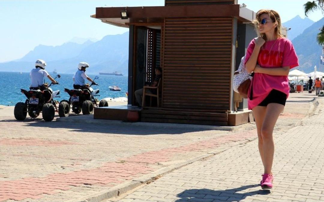 Antalya Sahillerinin G&uuml;venliği Atv&rsquo;li Polislere Emanet