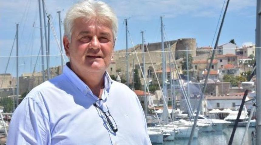 &Ccedil;eşme Belediye Başkanı Dalgı&ccedil;, Herkesi &Ccedil;eşme'ye Davet Etti