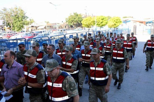 3. Ordu Komutanlığındaki Fetö Duruşmasının Sanıkları Yargılanmaya Başlandı