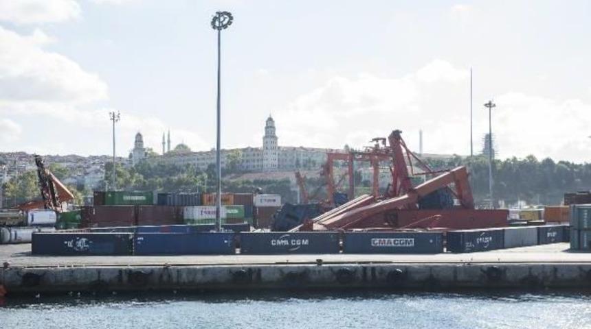 Haydarpaşa Limanı'ndaki Vin&ccedil;lere Konteynerli &Ouml;nlem
