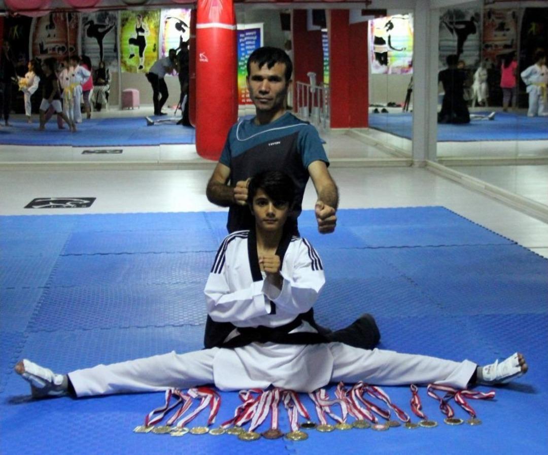 (&ouml;zel Haber) 14 Yaşında 24 Altın Madalya Kazandı