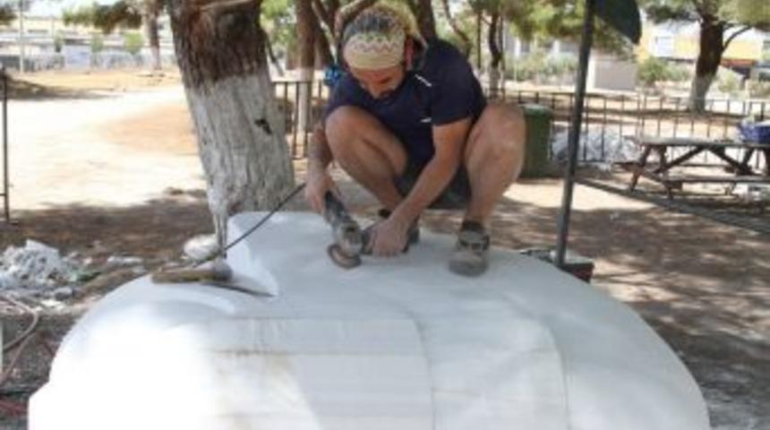 Gaziemir&rsquo;de Taş Heykel Sempozyumu