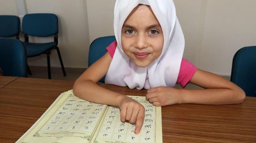 120 &Ccedil;ocuk Kur&rsquo;an-ı Kerim &Ouml;ğrendi