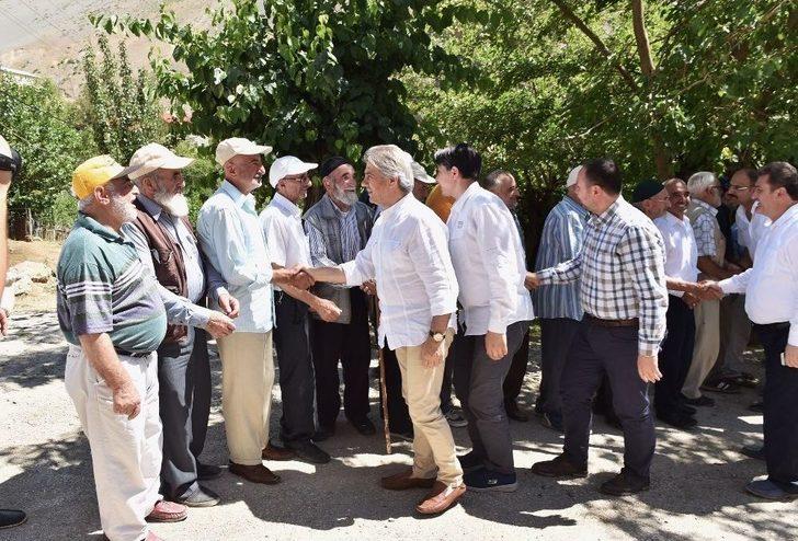 Başkan Demircan, Başbağlar Şehitliğini Ziyaret Etti G4