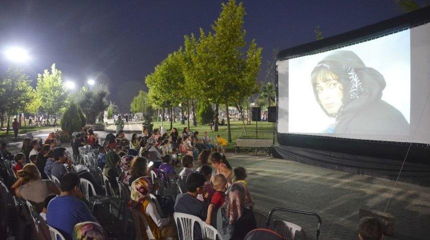 Tuzla Belediyesi Açık Hava Sinema Günleri Başladı