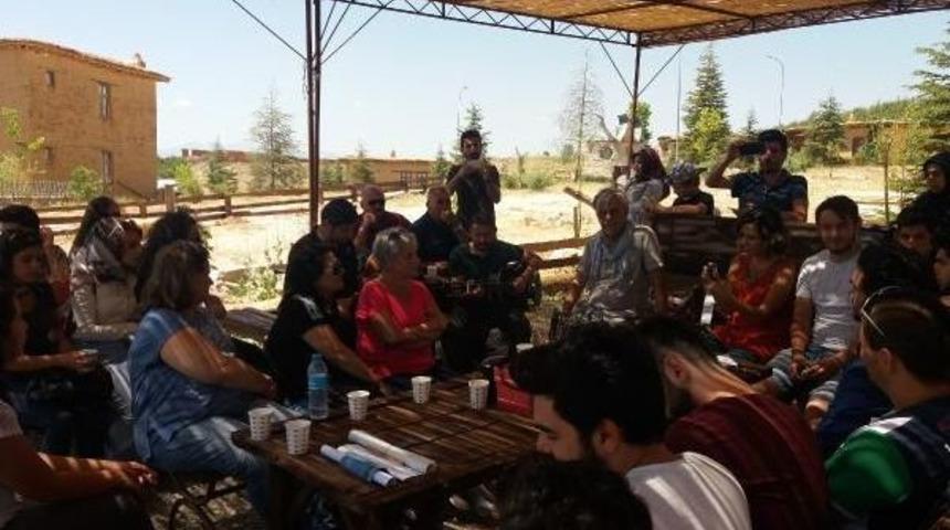 Geleceğin Mimarları 'sonsuz Ş&uuml;kran K&ouml;y&uuml;'nde