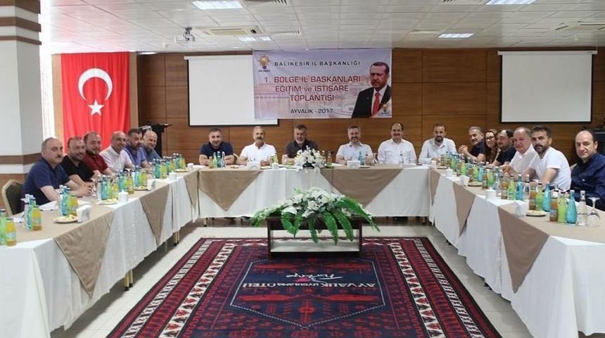 Ak Parti 1. B&ouml;lge İl Başkanları Eğitim Ve İstişare Toplantısı Ayvalık&rsquo;ta Ger&ccedil;ekleştirildi