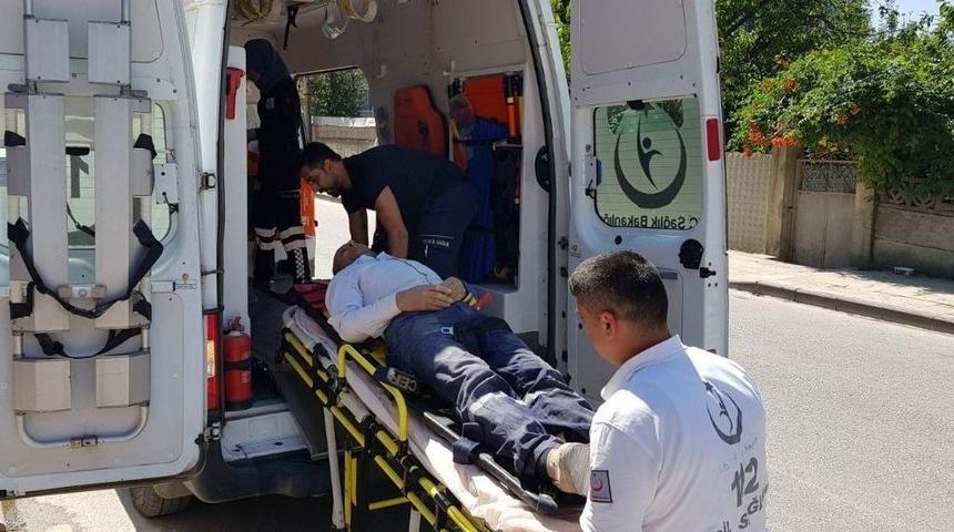 10 Metreden Zemine D&uuml;şen Sıva İş&ccedil;isi Yaralandı