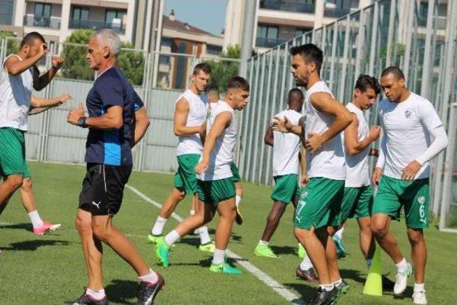 Bursaspor Yeni Sezon Hazırlıklarını Tesislerinde Sürüdürüyor