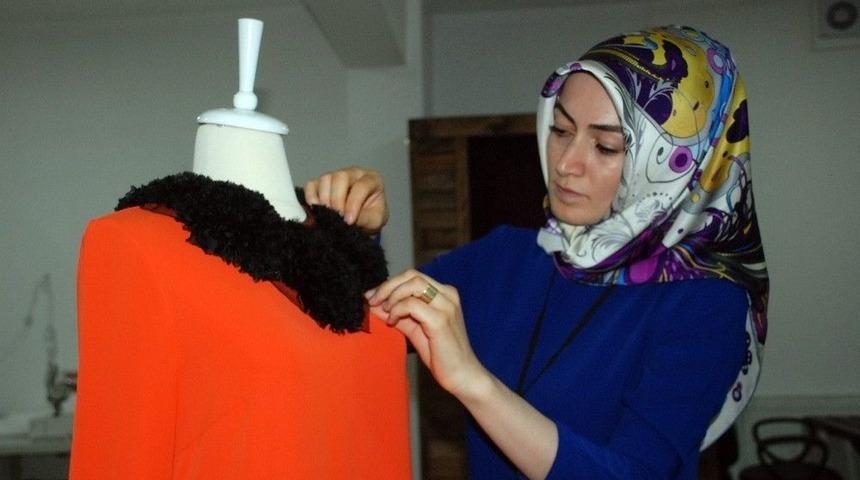 &Ccedil;ocuk Yaşlarda Bebeklerine Kıyafet Diken Gen&ccedil; Kadın Modacı Oldu