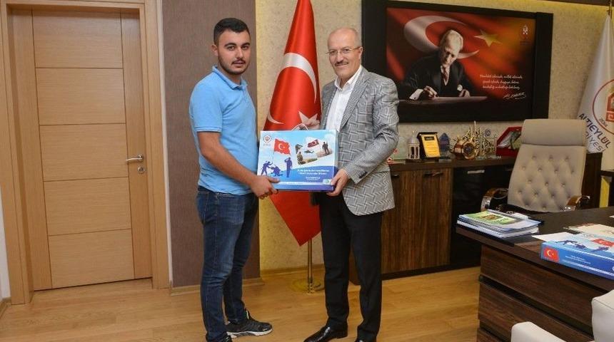 Altıeyl&uuml;l Belediyesi, Askere Giden Gen&ccedil;leri Unutmadı