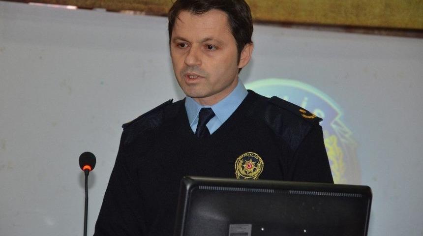 Silivri İl&ccedil;e Emniyet M&uuml;d&uuml;r&uuml; Hakan &Ccedil;alışkan&rsquo;ın Bir Konferansta &Ccedil;ekilen G&ouml;r&uuml;nt&uuml;leri Ortaya &Ccedil;ıktı