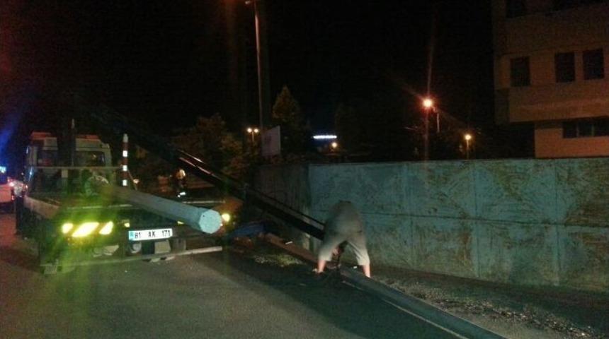 Kaza Sandılar Elektrik &Ccedil;arpması &Ccedil;ıktı