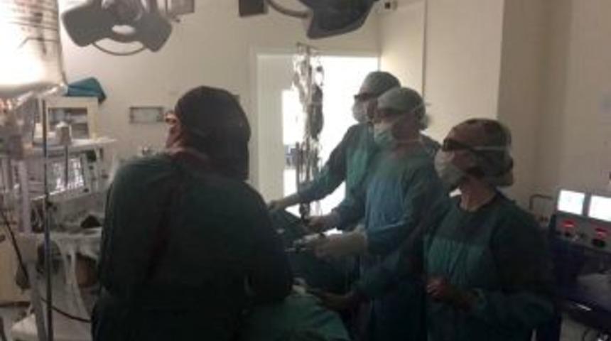 Esog&uuml; Hastanesi&rsquo;nde İlk Kez 3 Boyutlu B&ouml;brek T&uuml;m&ouml;r&uuml; Ameliyatı Ger&ccedil;ekleştirildi