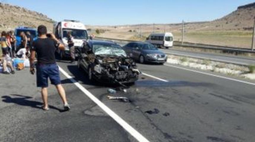 Ara&ccedil; Tırın Altına Girdi