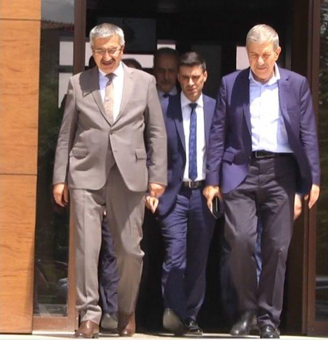 Sağlık Bakanı Demircan’dan Çorum Valiliği’ne Ziyaret