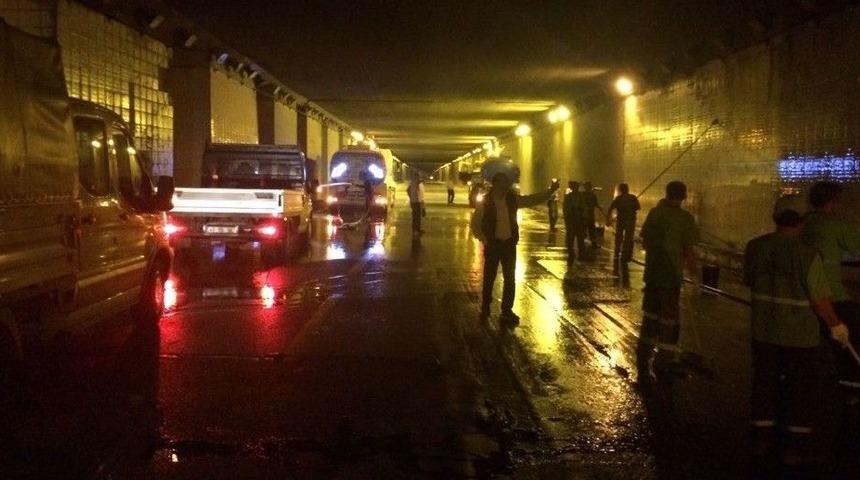 Kocaeli&rsquo;deki T&uuml;neller &Ouml;zel Ekiple Temizleniyor