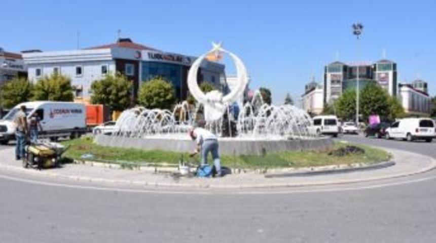 D&uuml;zce&rsquo;de Korkuluklar Yenileniyor