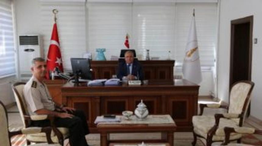 K&uuml;tahya İl Jandarma Komutanı Albay Tayfun D&uuml;ndar, G&ouml;revine Başladı