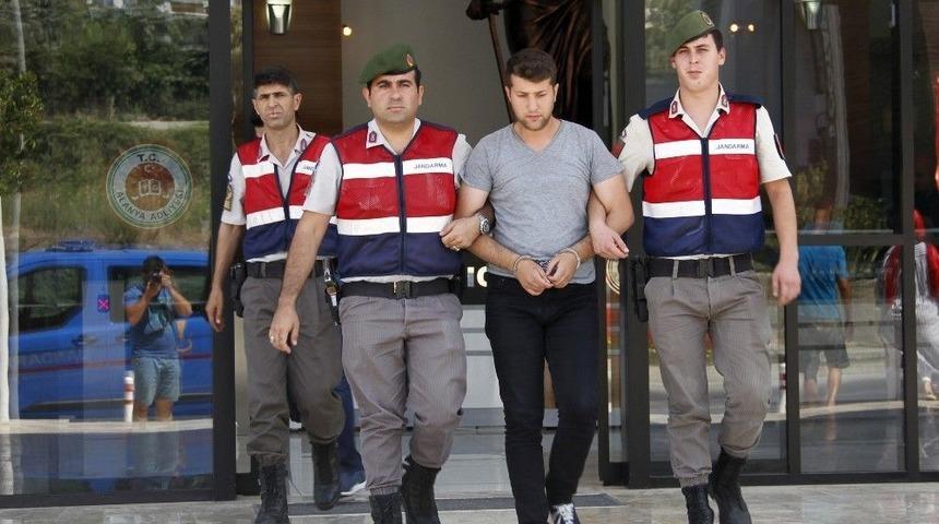 Fet&ouml; Ş&uuml;phelisi Astsubay Tatil Yaptığı Otelde Yakalandı