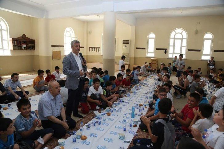 Tahmazoğlu: Çocuklar Camileri Şenlendiriyor G3