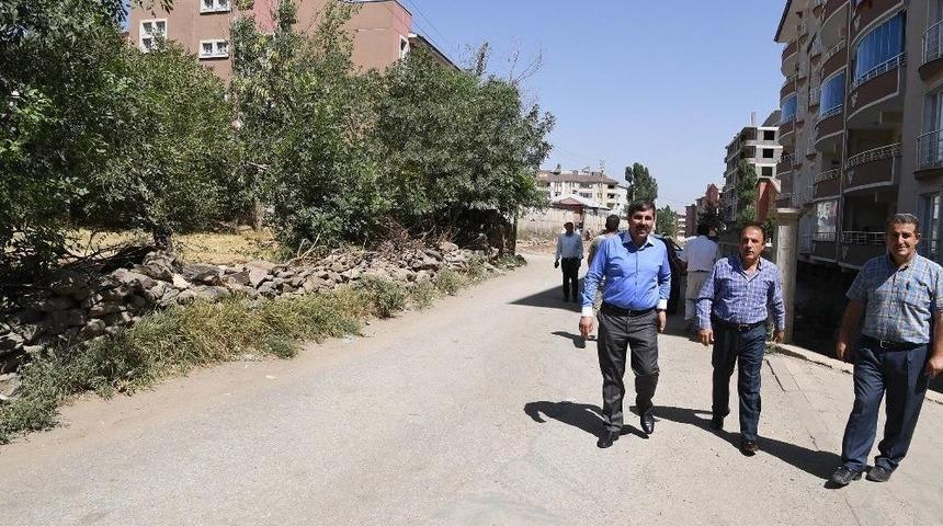 Yeni Mahalle’de Yol Genişletme Çalışması