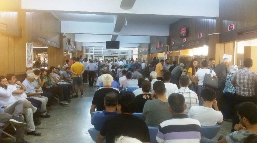 Vergi Dairelerinde Son G&uuml;n Yoğunluğu