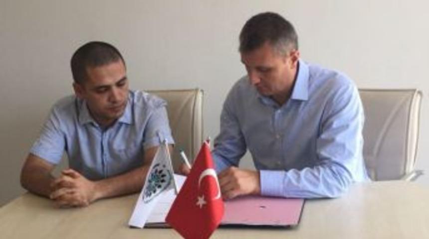 Milli Eğitim M&uuml;d&uuml;r&uuml; Kızılkaya Projelerin S&ouml;zleşmesini İmzaladı