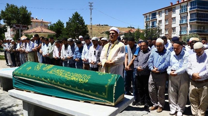 Feyzullah Demirbaş Ebediyete Uğurlandı