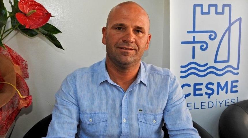 D&uuml;nya Şampiyonu Yelkenci Gen&ccedil; Sevincini Paylaştı