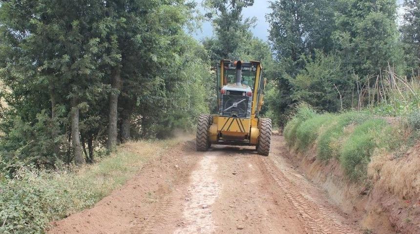 Baktırlı&rsquo;nın Ova Yollarında Hummalı &Ccedil;alışma