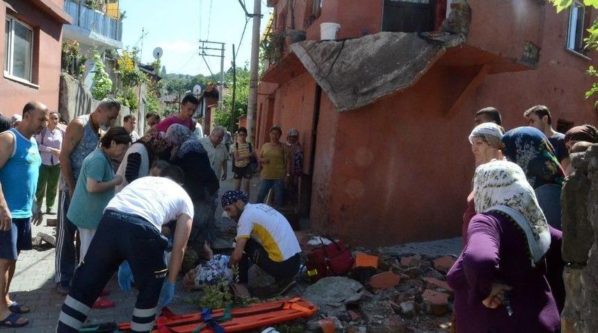 Zonguldak&rsquo;ta Faciadan D&ouml;n&uuml;ld&uuml;: 1 Yaralı