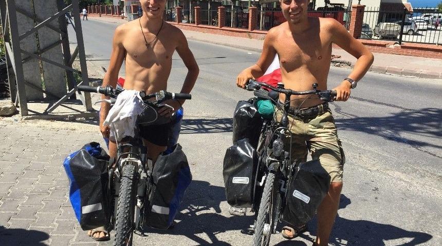 Polonyalı Gen&ccedil;ler, 36 G&uuml;nd&uuml;r Bisikletle G&uuml;rcistan Yolunda