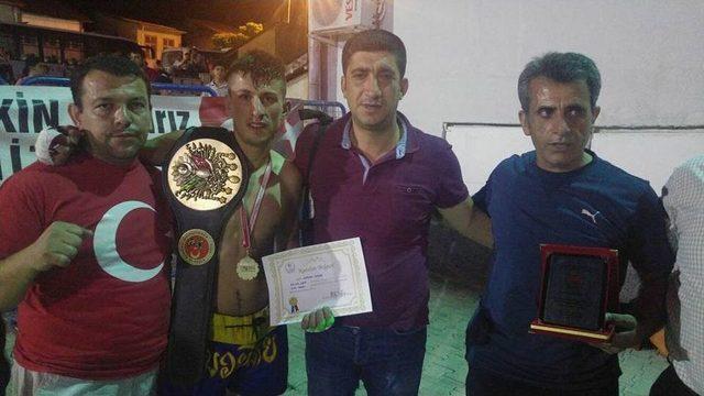 Adıyamanlı Sporcu Gökhan Çiçek Altın Kemerle Döndü