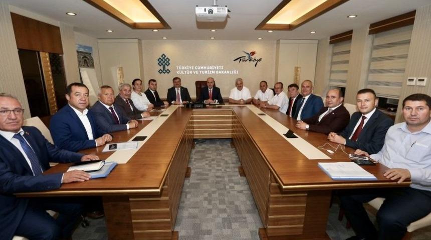 &Ccedil;aturoğlu Belediye Başkanlarıyla Kurtulmuş&rsquo;u Ziyaret Etti