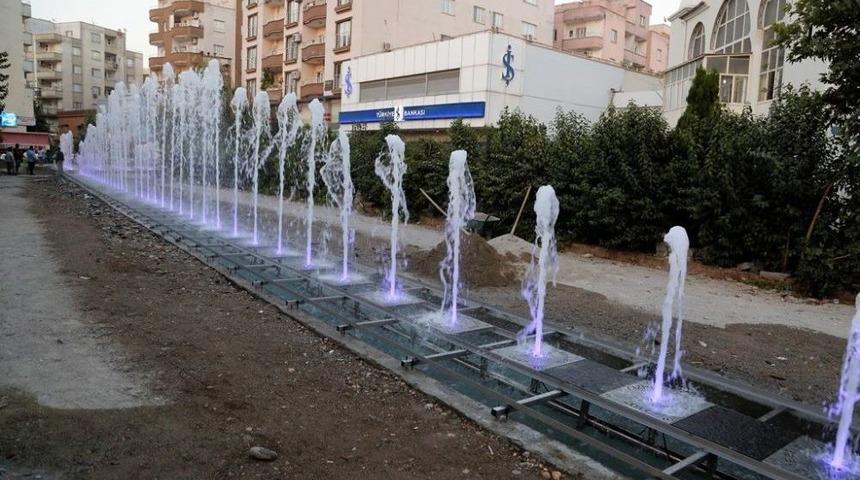 Sanat Sokağında Işıklı Fıskiyeli Kuru Havuz &Ccedil;alışması