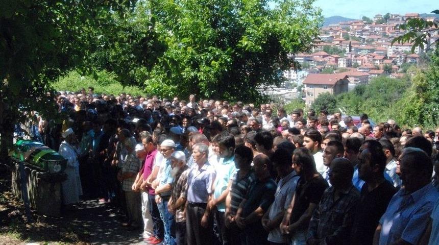 Kazada &Ouml;len Gen&ccedil; Son Yolculuğuna Uğurlandı