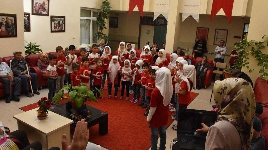 Miniklerden, Yaşlılara “huzur” Ziyareti