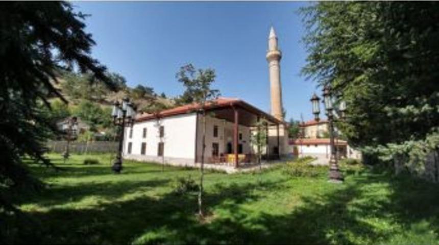 Nallıhan&rsquo;da Tarihi Caminin Restorasyon &Ccedil;alışmaları Tamamlandı