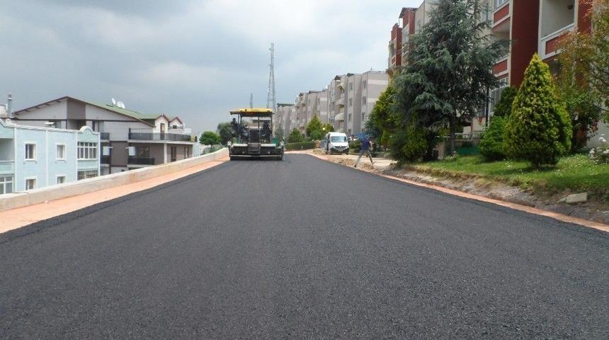 İzmit&rsquo;te Asfalt &Ccedil;alışmaları S&uuml;r&uuml;yor