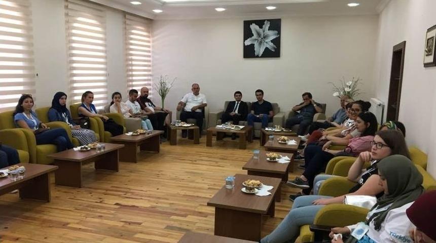 Esog&uuml; T&ouml;mer&rsquo;in Misafir &Ouml;ğrencileri Mahmudiye Atlı Terapi Ve Rehabilitasyon Araştırma Merkezini Ziyaret Etti