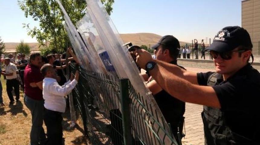 Darbeye Girişimine Y&ouml;nelik En Kritik Dava Bug&uuml;n Başlıyor (3)