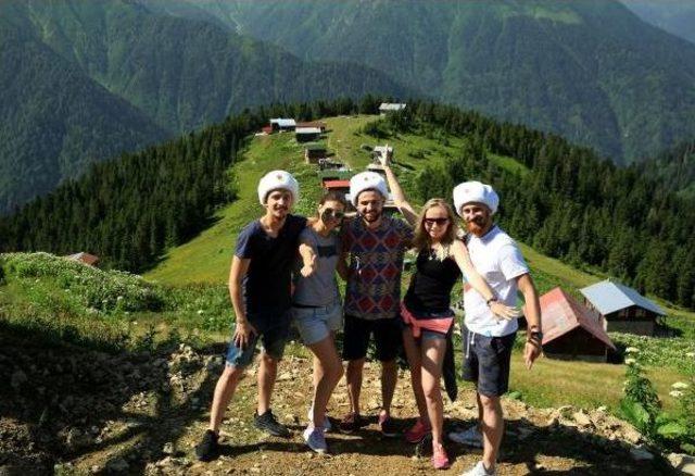 Rize Yaylalarına Turist Akını