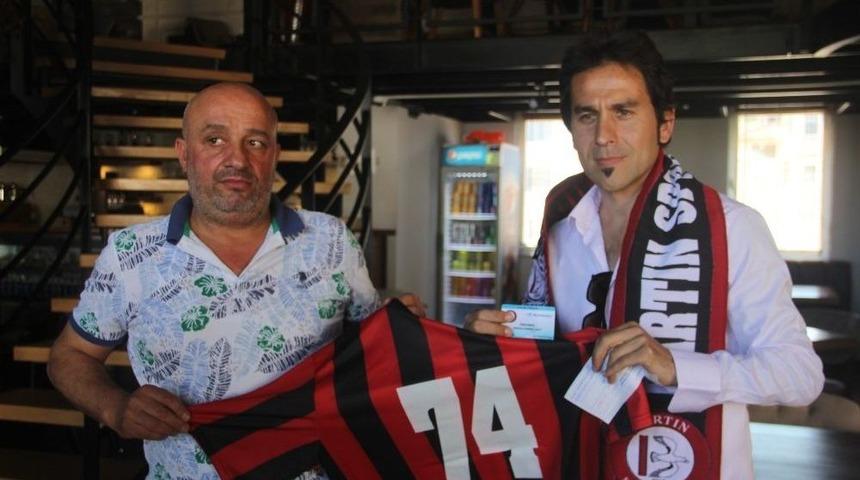 Amat&ouml;r Lig Kul&uuml;b&uuml;ne Eski Futbolcusundan B&uuml;y&uuml;k Destek