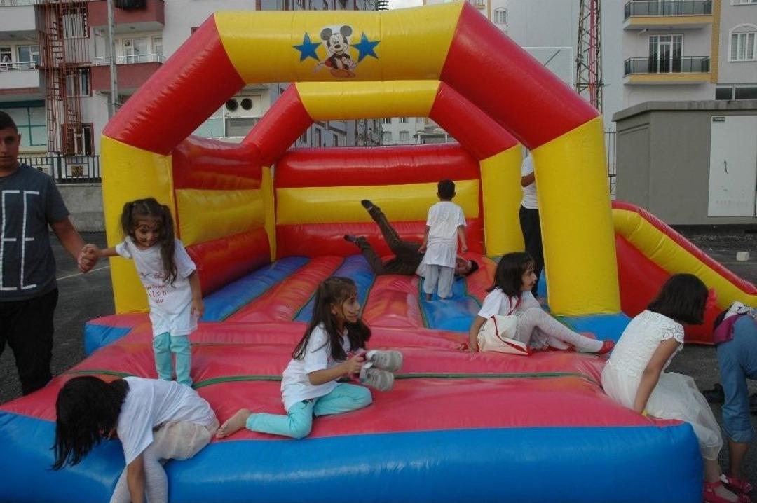 Vanlı &Ccedil;ocuklar &rsquo;oyun Karavanı&rsquo; İle Hem Bilin&ccedil;lendi Hem Eğlendi