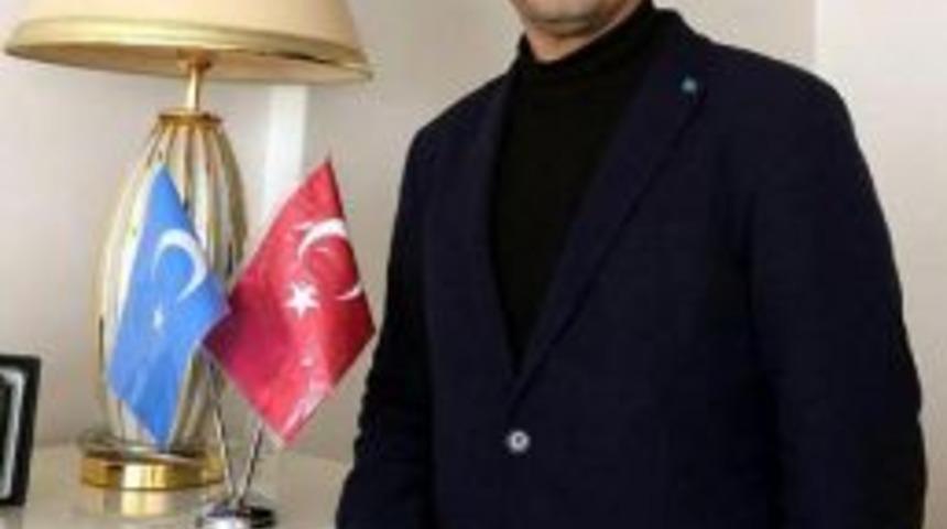 Uygur T&uuml;rklerinden Su&ccedil;lama: &Ccedil;in&rsquo;In Doğu T&uuml;rkistan&rsquo;Daki Zul&uuml;m Politikası S&uuml;r&uuml;yor